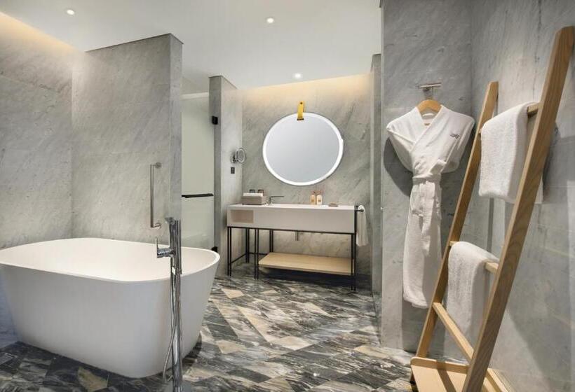 اتاق استاندارد با تخت بزرگ, Crowne Plaza Quanzhou Riverview, An Ihg