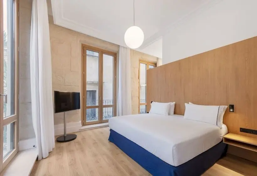 سوییت جونیور, Eurostars Portico Alicante