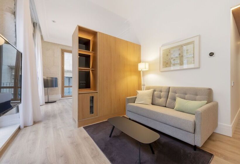 سوییت جونیور, Eurostars Portico Alicante