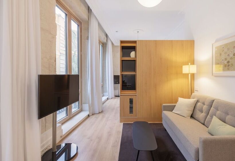 سوئیت جونیور با تراس, Eurostars Portico Alicante