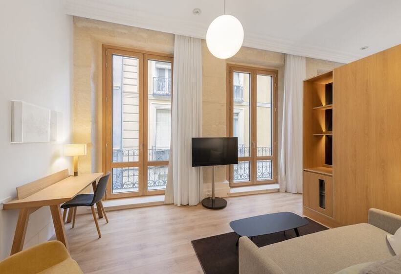 سوئیت جونیور با تراس, Eurostars Portico Alicante