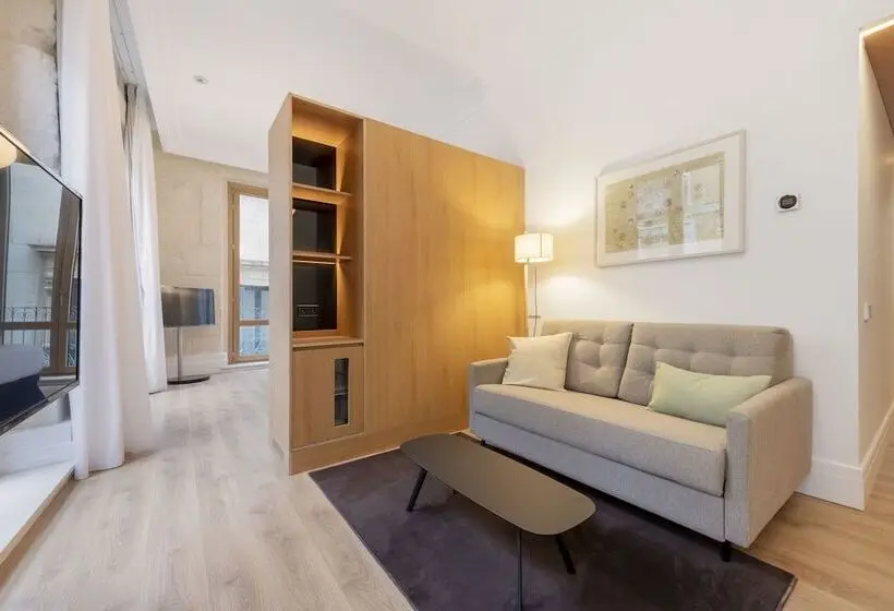 سوئیت جونیور با تراس, Eurostars Portico Alicante
