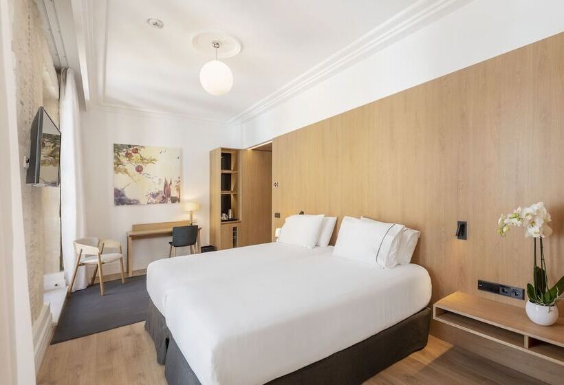 سوییت جونیور, Eurostars Portico Alicante