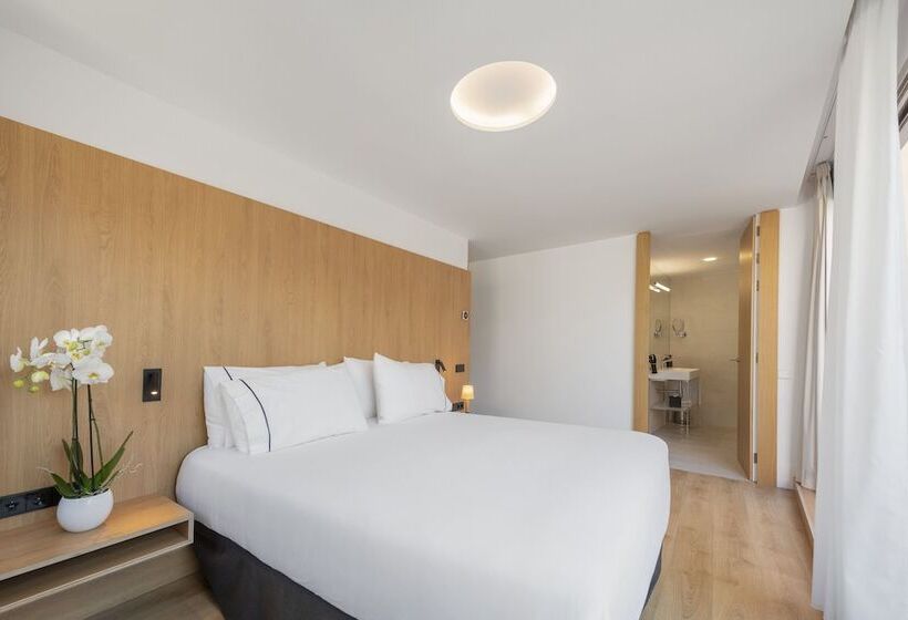 سوییت جونیور, Eurostars Portico Alicante