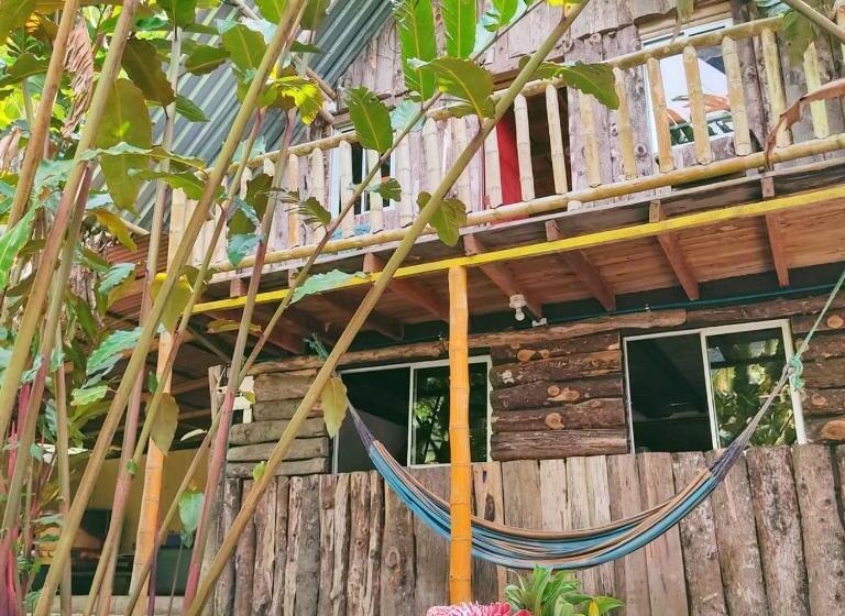 1 Szobás Villa, Hospedaje Pance Arí Munani Reserva Natural