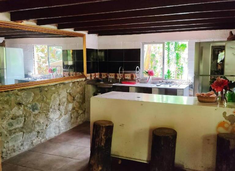 1 Szobás Villa, Hospedaje Pance Arí Munani Reserva Natural