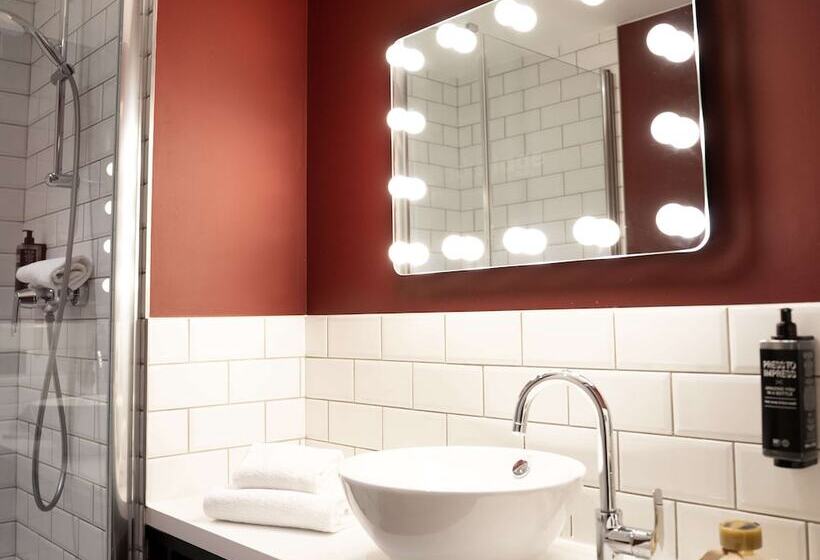 スタンダードルーム, Ibis Styles Lens Centre Gare