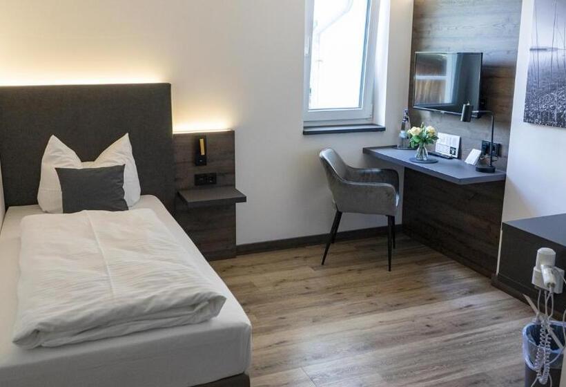 Номер Стандарт Индивидуальный, Kapelle