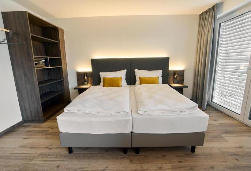 Номер Стандарт, Kapelle