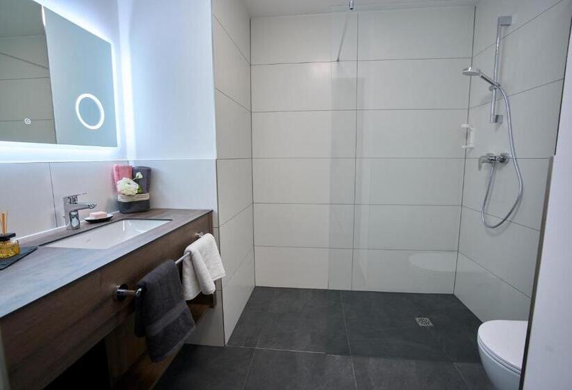 Номер Deluxe с Балконом, Kapelle