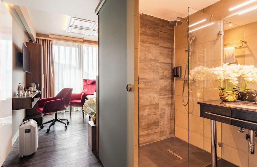 프리미엄 싱글 룸, Plaza Premium Heidelberg