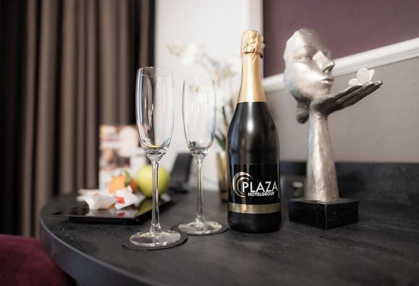 Трехместный Номер Премиум, Plaza Premium Heidelberg