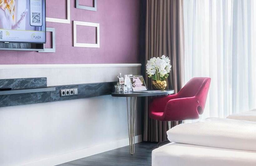 프리미엄 트리플 룸, Plaza Premium Heidelberg