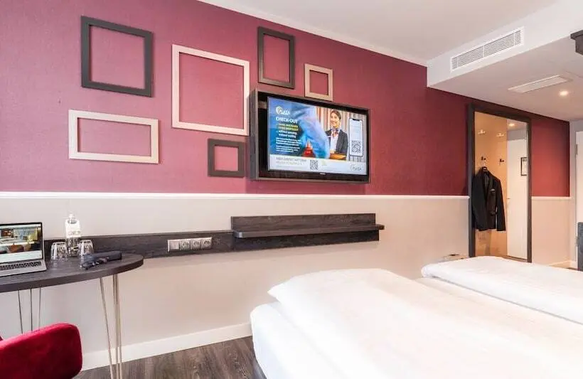 Premium room with view, Plaza Premium Heidelberg