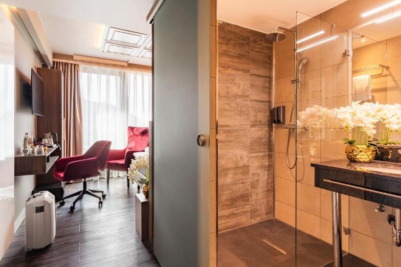 프리미엄 싱글 룸, Plaza Premium Heidelberg