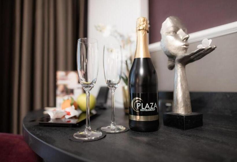 프리미엄 트리플 룸, Plaza Premium Heidelberg