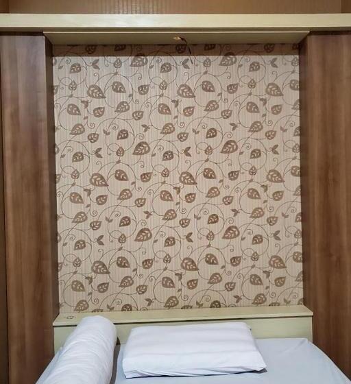 スタンダードルーム, Reddoorz Near Simpang Tujuh Kudus