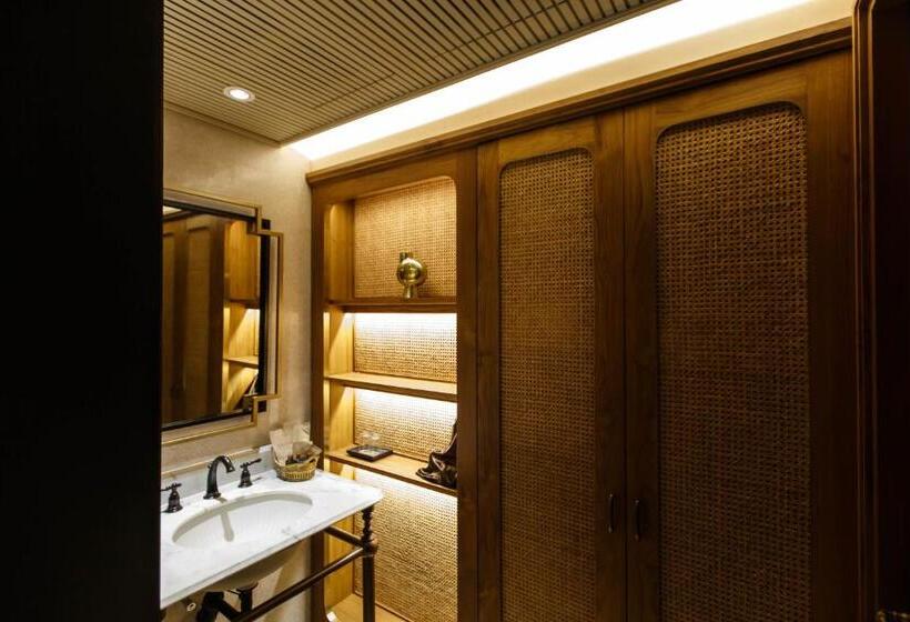 اتاق استاندارد, Verdigris