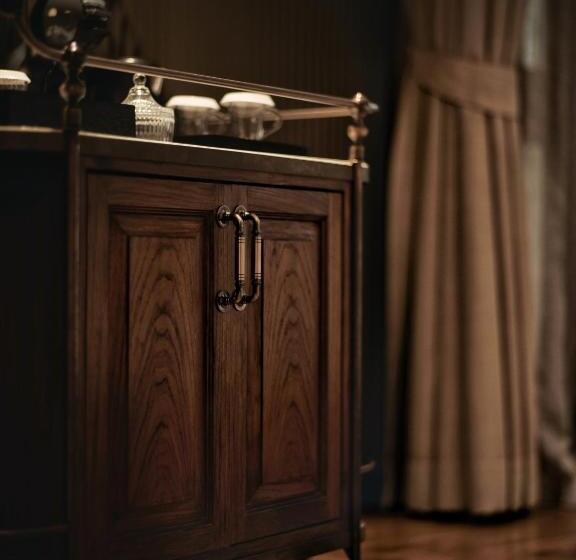 اتاق استاندارد با تخت بزرگ, Verdigris