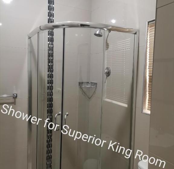 キングサイズベッドのスーペリアルーム, Qten Casino