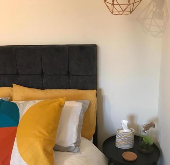 غرفة ديلوكس ذات إطلالة, The Tollhouse