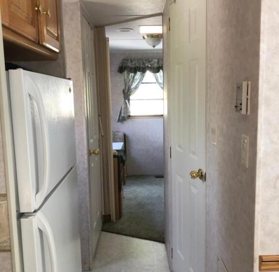 1 Szobás Ház, Garden Bay Hideaway   Glamping