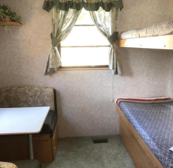 1 Szobás Ház, Garden Bay Hideaway   Glamping