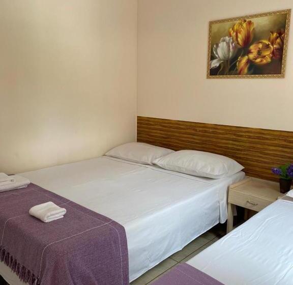 غرفة قياسية ثلاثية, Pousada Linda Borboleta