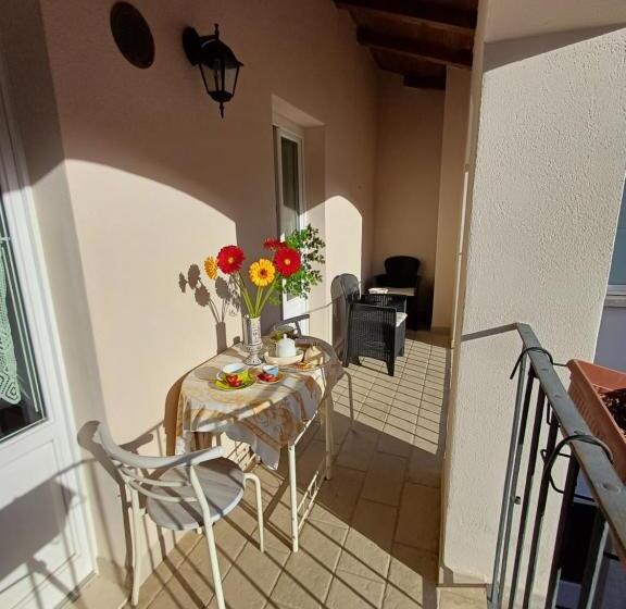 آپارتمان 2 خوابه, Aquila Antica