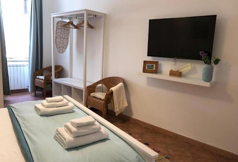 침실 1개 발코니 아파트, Pizzo Central House