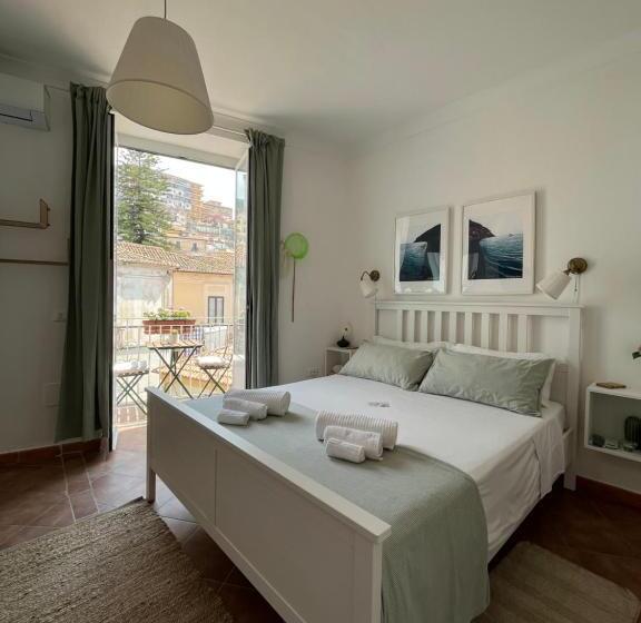 스탠다드 발코니 룸, Pizzo Central House
