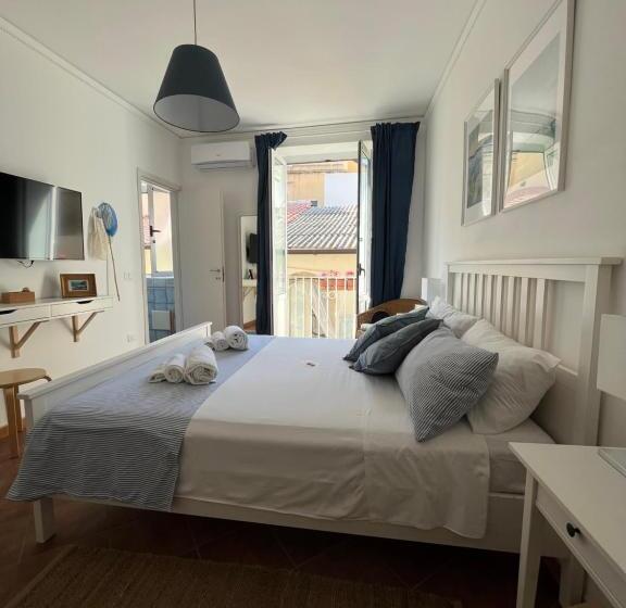 스탠다드 룸, Pizzo Central House