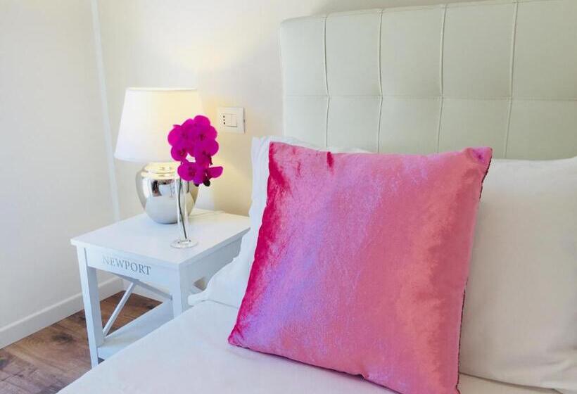 اتاق لوکس چهار تخته, Flowers Sweet Rooms B&b