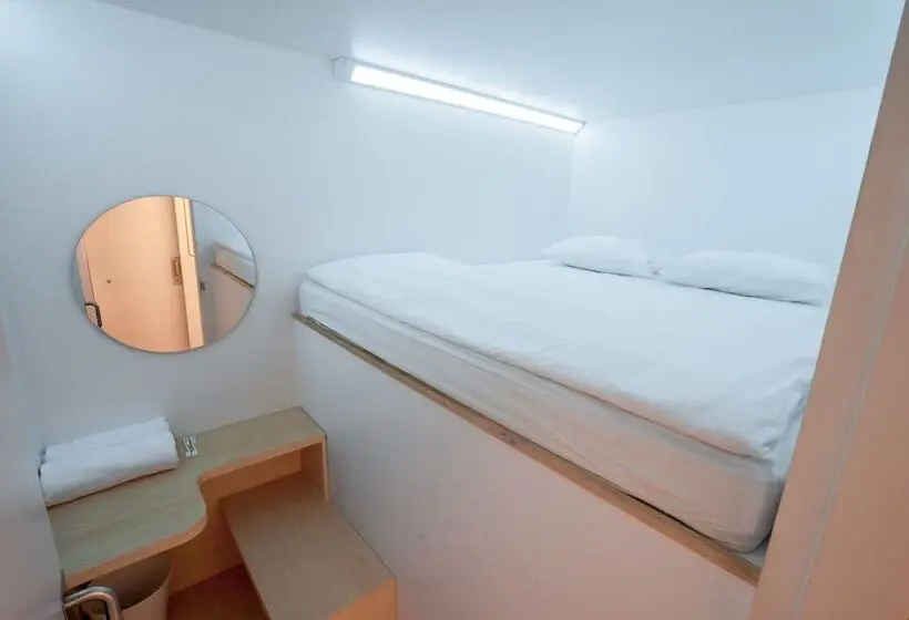 Quarto standard, Bobopod Mega Mall, Bekasi