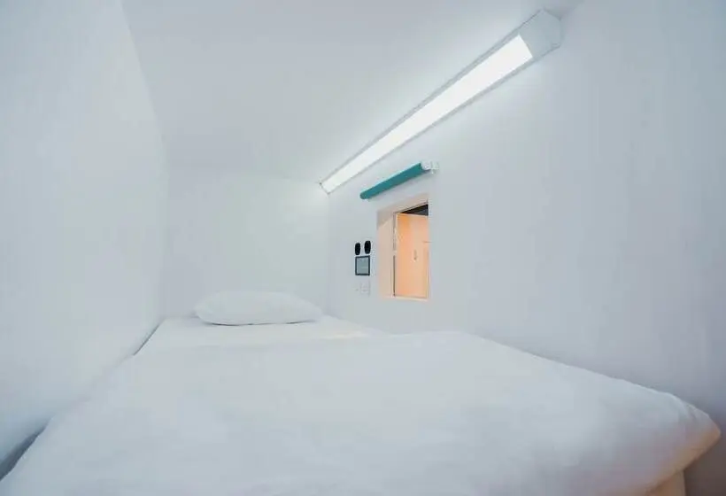 Quarto standart individual, Bobopod Mega Mall, Bekasi
