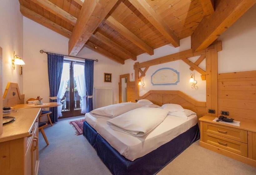 חדר סטנדרט עם מרפסת, Malga Ces