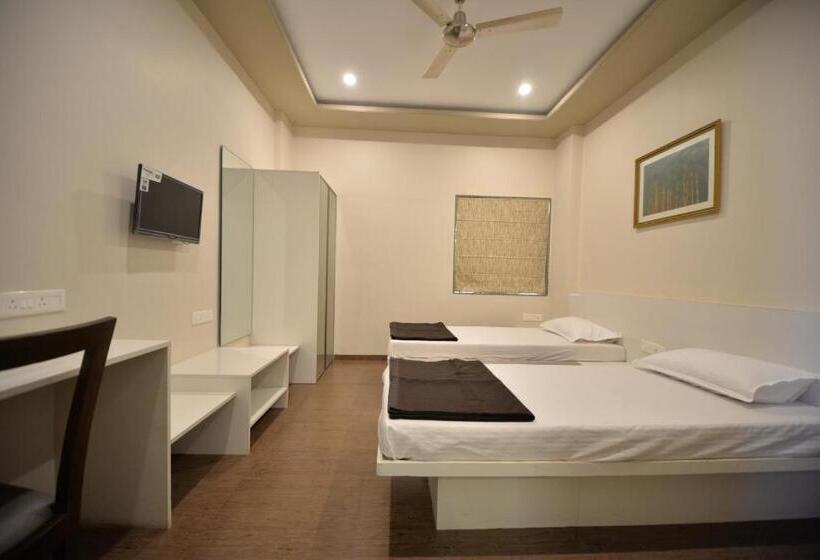 חדר סופריור, Naman