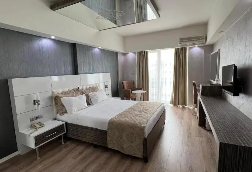 スーペリアースイート, Mox Hotel Wellness & Spa