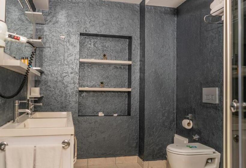 バルコニー付スイート, Mox Hotel Wellness & Spa