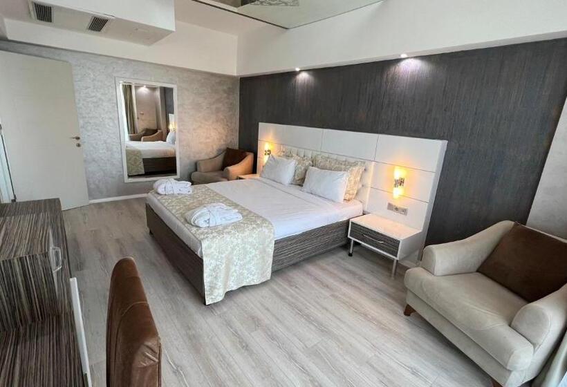 デラックストリプルルーム, Mox Hotel Wellness & Spa