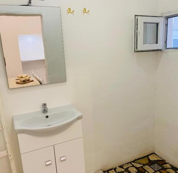 Quarto Deluxe, Chicchisanti
