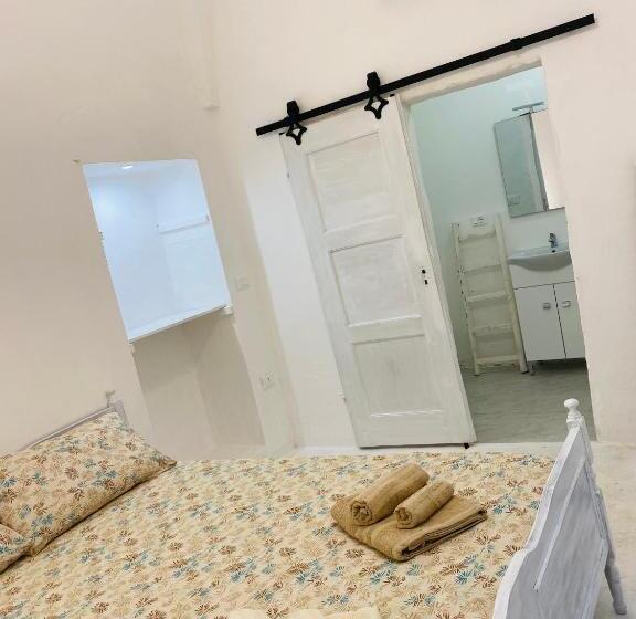 חדר דלוקס, Chicchisanti