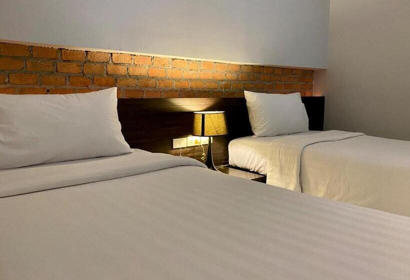 Номер Superior, S2 Hotel   Sha Plus Certified