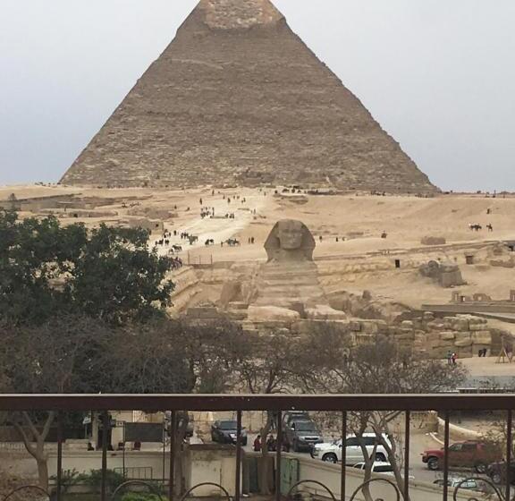 اتاق استاندارد سه نفره, Pyramids View Inn