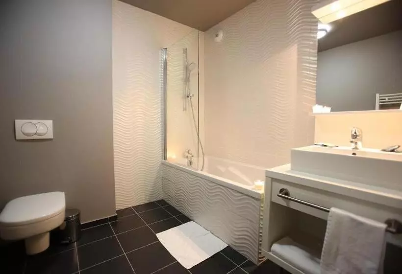スイート（家族用）, All Suites Appart Hôtel Aéroport Paris Orly – Rungis