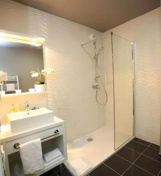 コンフォートルーム, All Suites Appart Hôtel Aéroport Paris Orly – Rungis