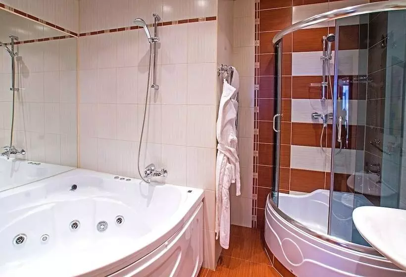 سوییت سوپریور, City Hotel Bogemia