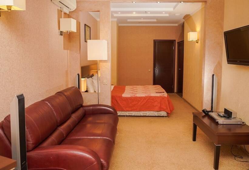 سوییت سوپریور, City Hotel Bogemia