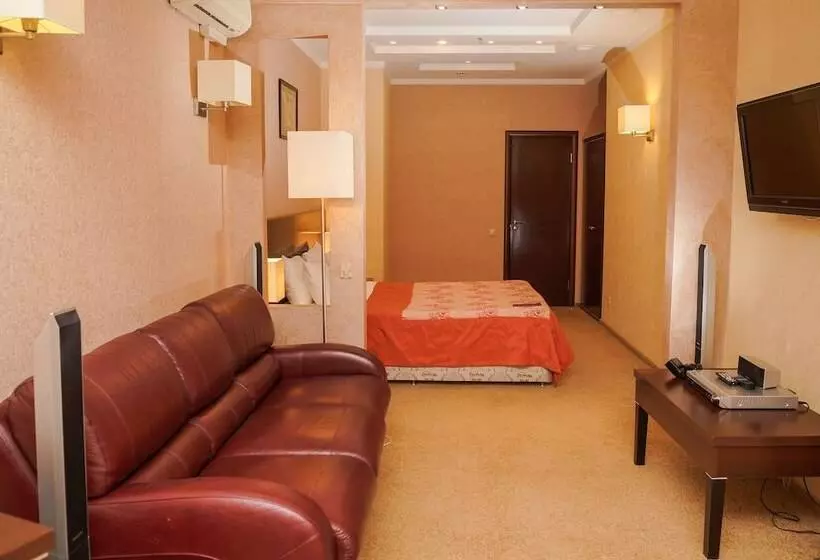 سوییت سوپریور, City Hotel Bogemia