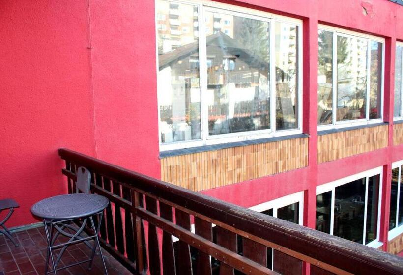 スタンダードルーム, Atlas Sport